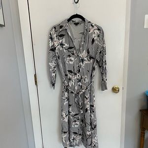 Striped Ann Taylor Shirt Dress with Floral Pattern and tie waist | 10